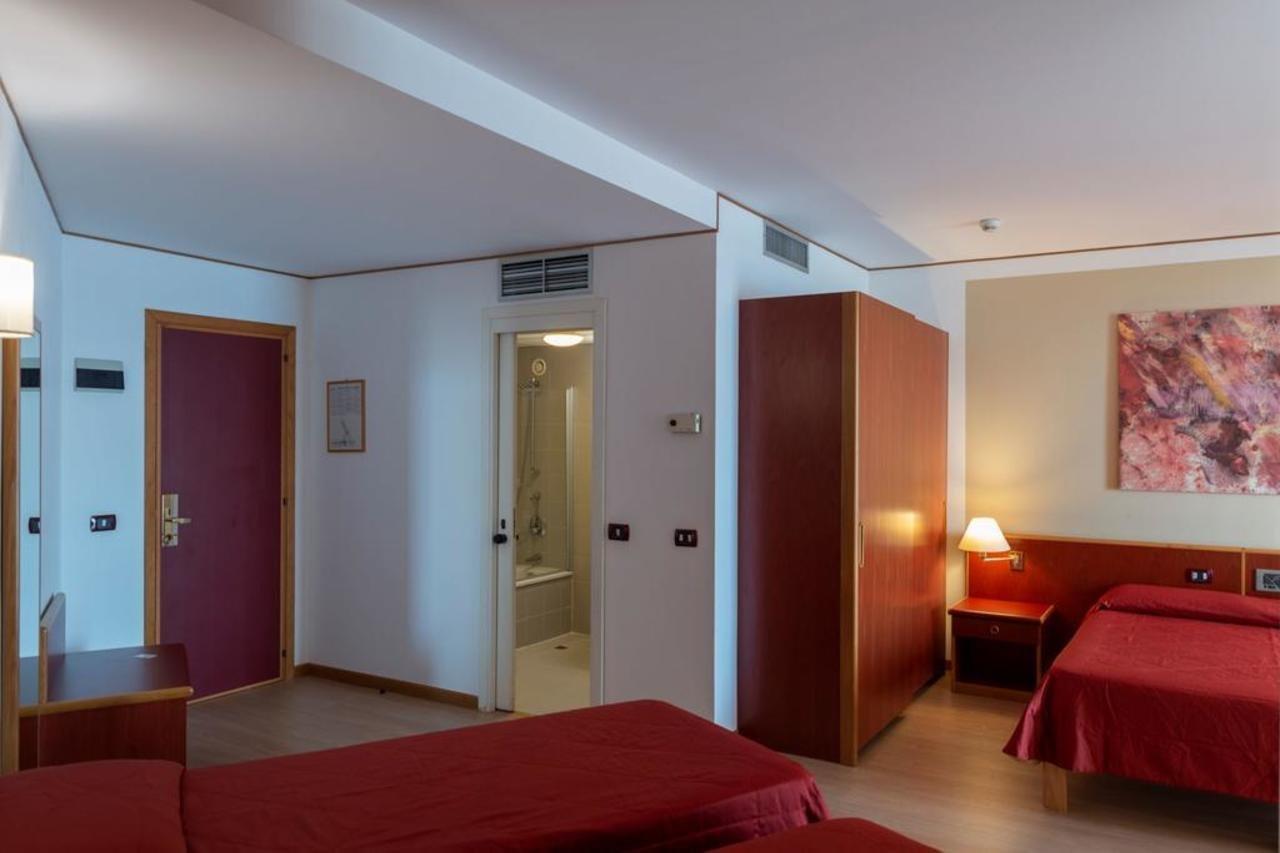 Hotel Torre Normanna Альтавілла-Мілічія Екстер'єр фото