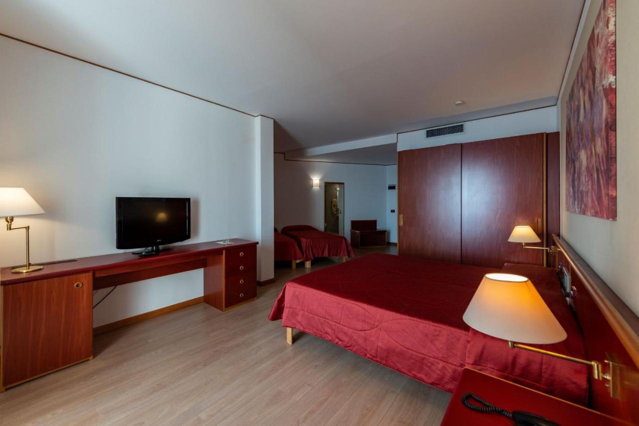 Hotel Torre Normanna Альтавілла-Мілічія Екстер'єр фото