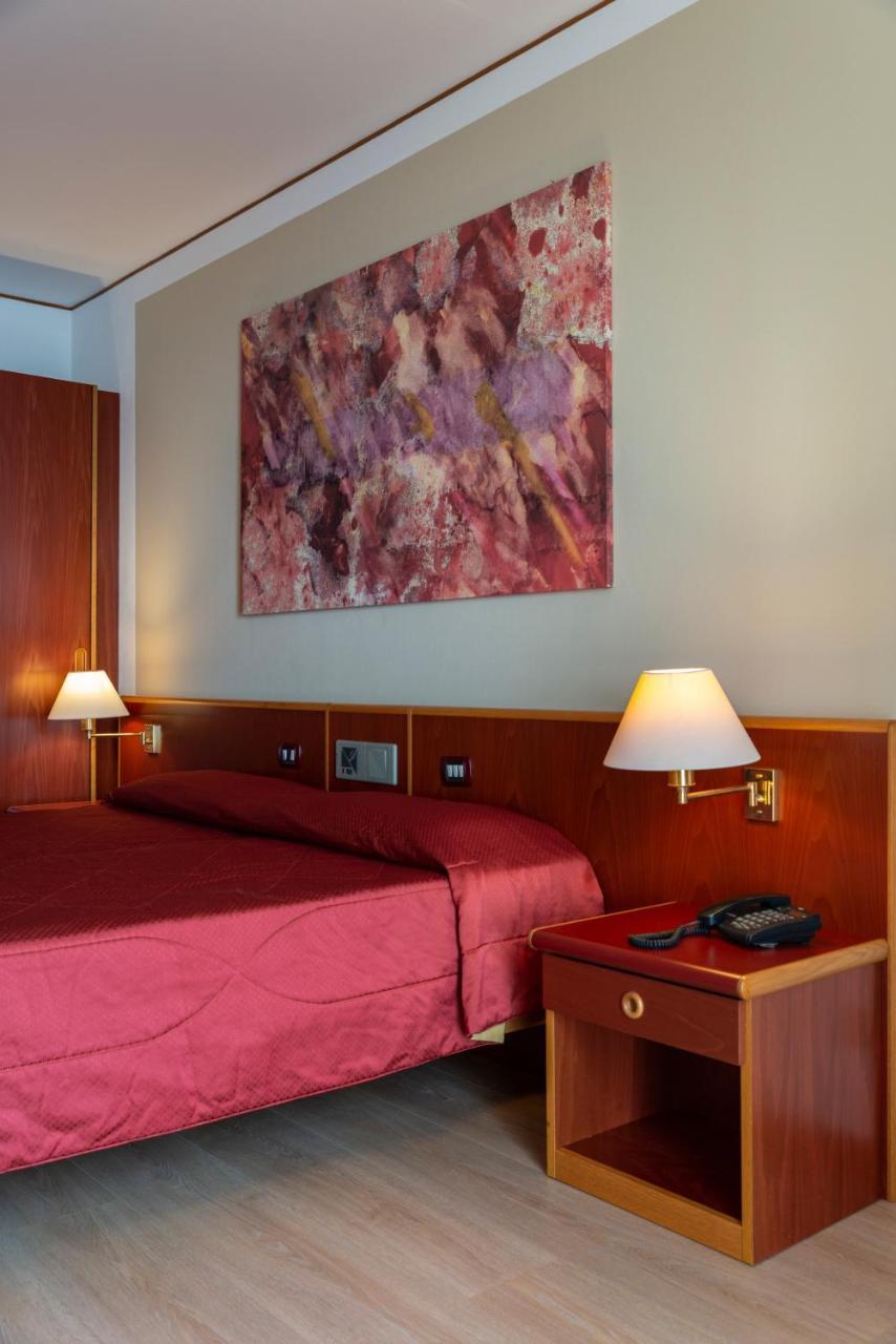 Hotel Torre Normanna Альтавілла-Мілічія Екстер'єр фото